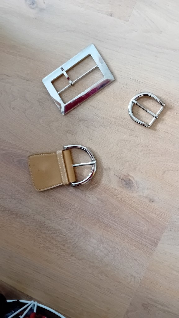 Gespen 3 stuks voor riemen of idd, Ophalen of Verzenden, Zo goed als nieuw, Overige kleuren, 80 tot 90 cm