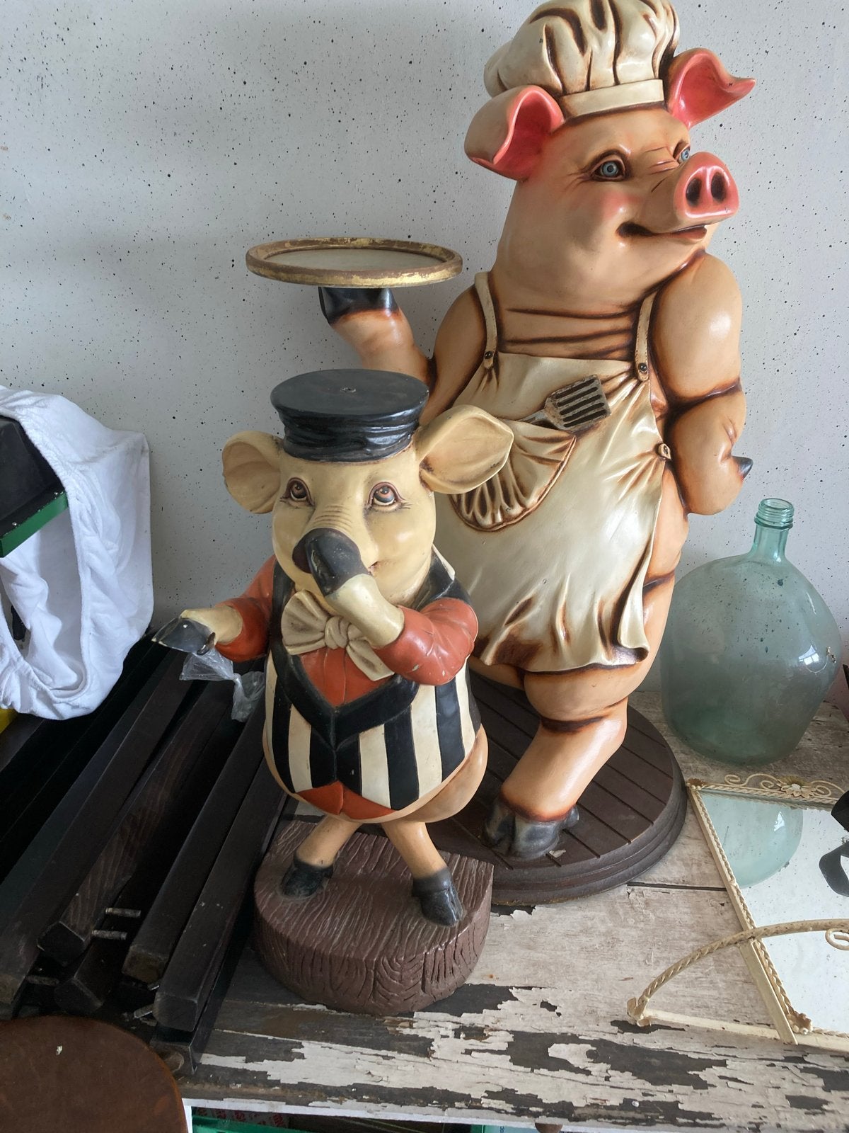 Decoratieve varkensbeelden - Chef-kok en ober, Ophalen, Gebruikt, Dier