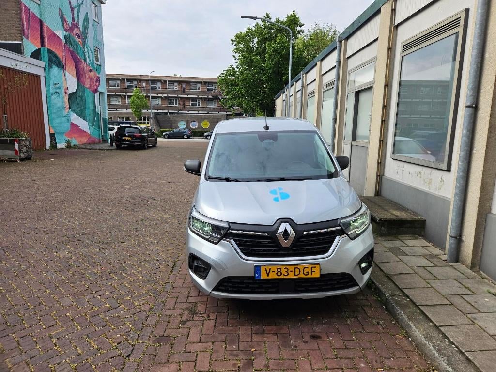 Renault Kangoo Van 1.5 Blue dCi 115pk EDC 2024 Grijs, Auto's, Bestelauto's, Zwart, 4 cilinders, Renault, 116 pk
