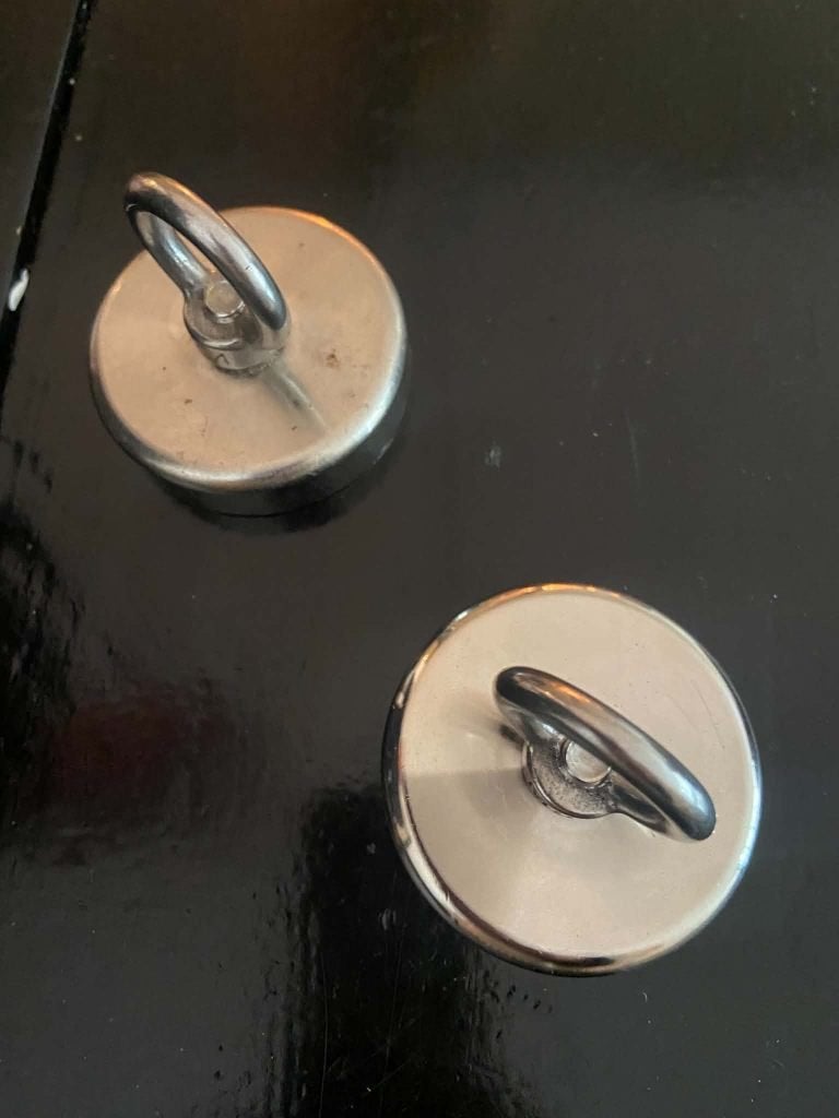 vis magneet 2 stuks, Hobby en Vrije tijd, Ophalen, Zo goed als nieuw, Overige merken
