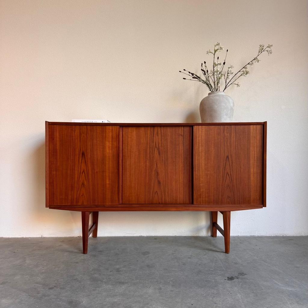 VINTAGE | HIGHBAORD | DEENS DESIGN | TEAK | EW BACH |, Gebruikt, Met deur(en), 150 tot 200 cm, Teakhout