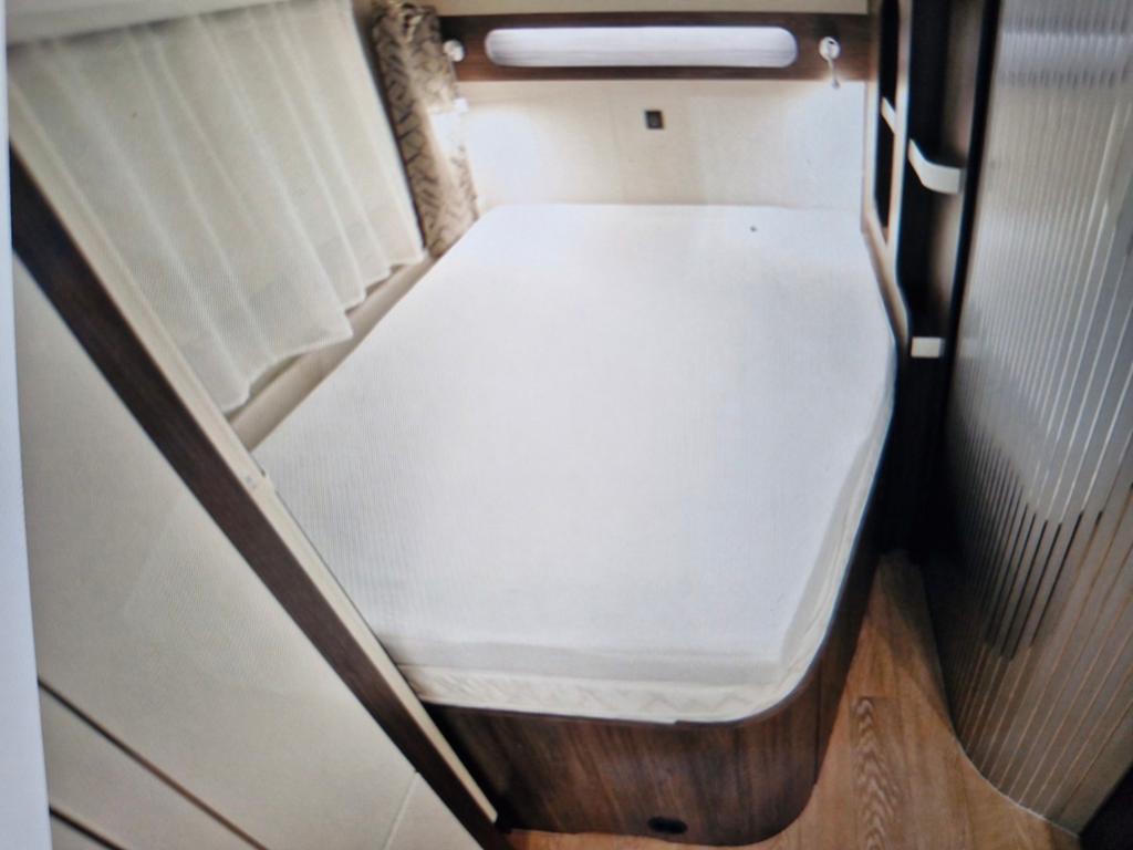 Topmatras FransBed voor caravan of camper 5 cm, Caravans en Kamperen, Caravan accessoires, Ophalen of Verzenden, Zo goed als nieuw
