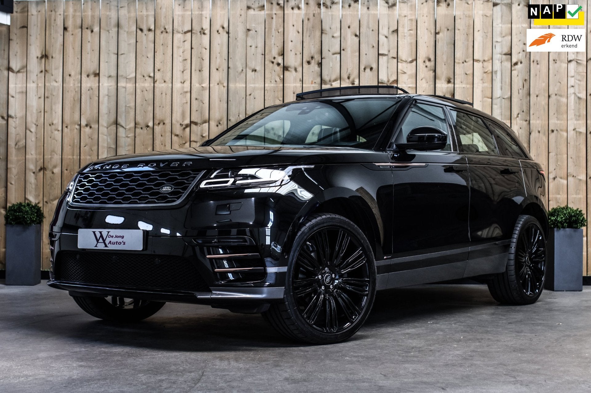 Land Rover Range Rover Velar 2.0 I4 AWD HSE *Pano*Meridian*C, Auto's, Automaat, 1800 kg, Gebruikt, 4 cilinders