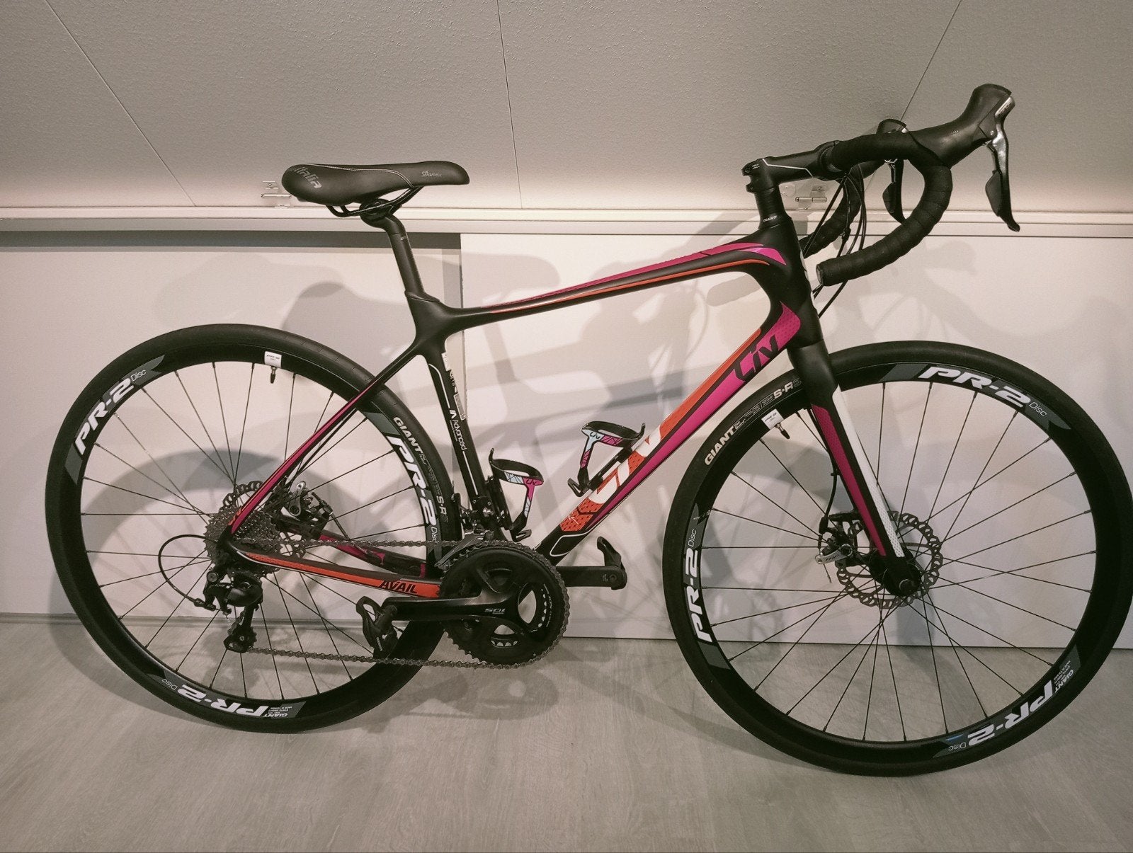 Liv Avail Advanced - Maat M, Ophalen, 28 inch, Giant, Zo goed als nieuw