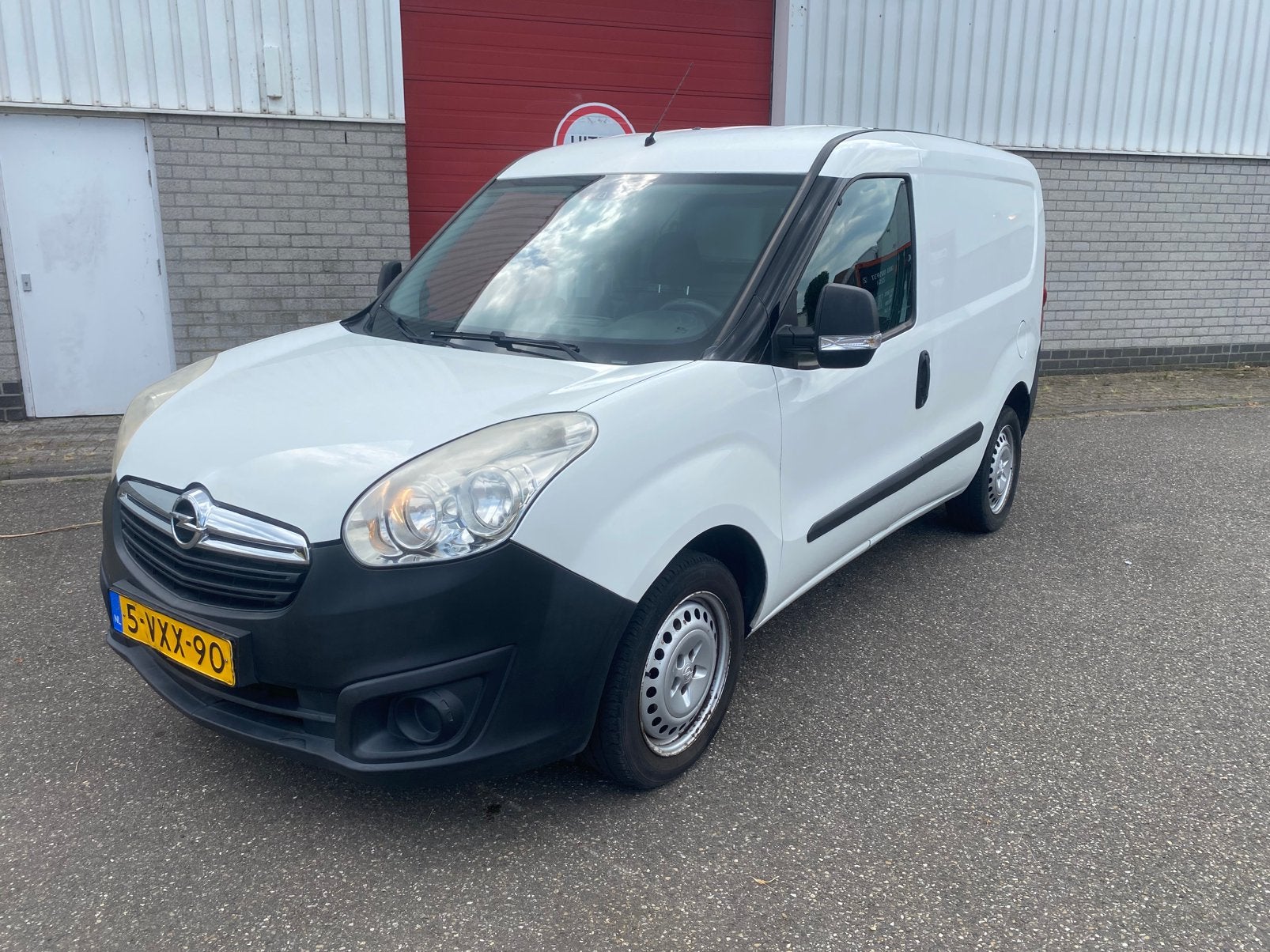 Opel Combo 1.4 70KW 2012 benzine combo mileu zone vrij, Zwart, Wit, Bedrijf, 2 stoelen