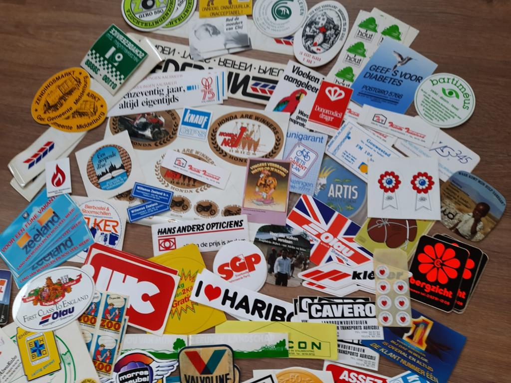 Meer dan 100 stikkers, Hobby en Vrije tijd, Stickers en Plaatjes, Ophalen of Verzenden, Plaatje