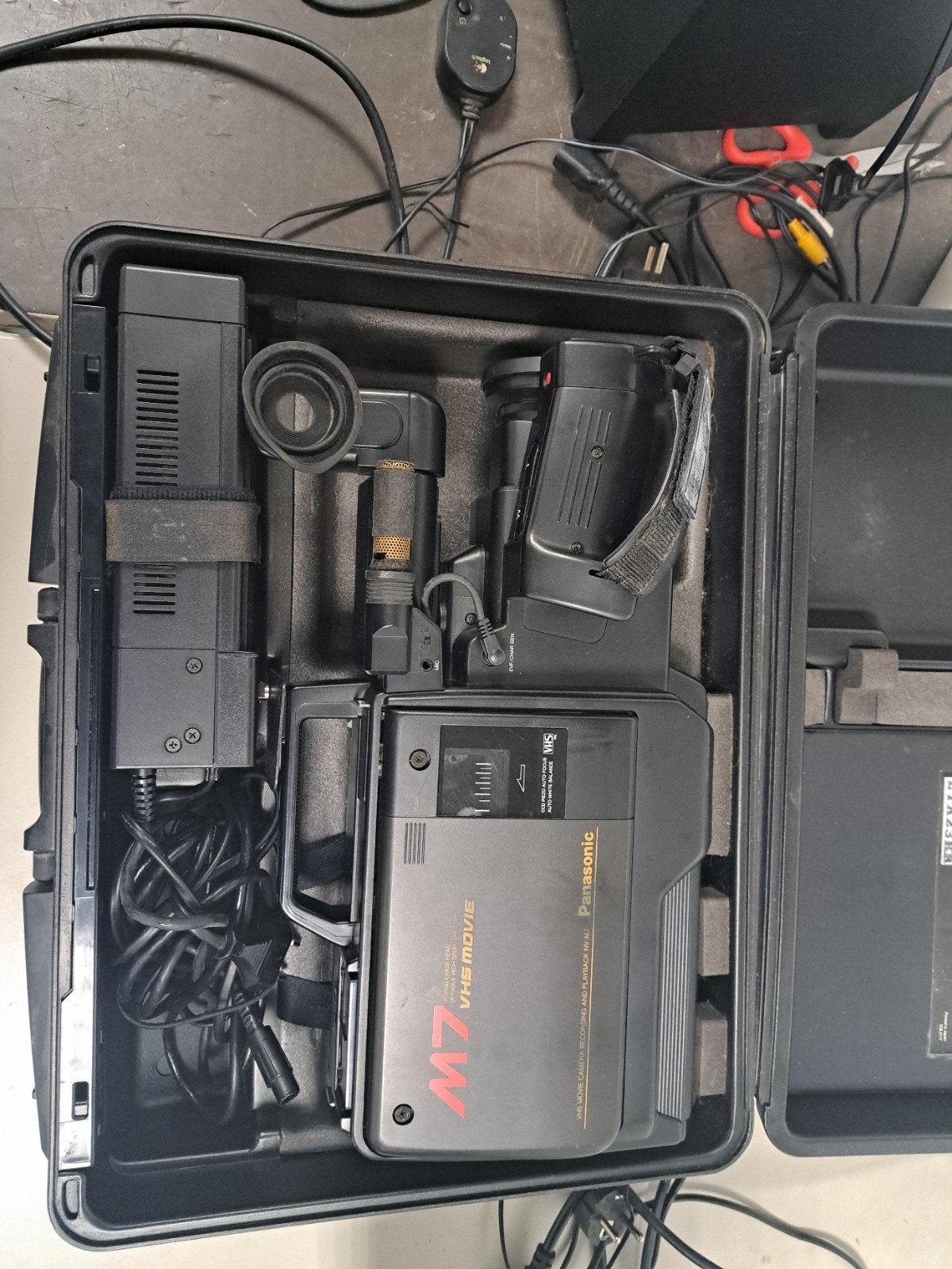 Panasonic M7 VHS Movie Camera in Koffer, Ophalen, VHS of SVHS, Camera