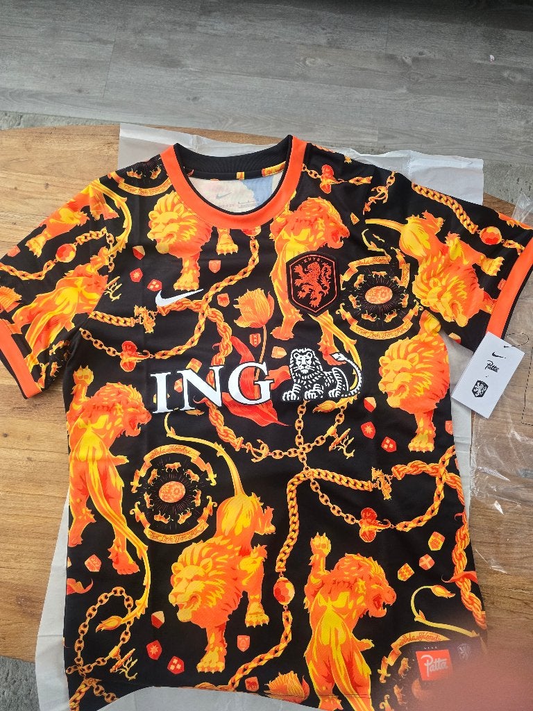Nike x Patta Netherlands Pro Lion Jersey  Maat M, Maat M, Ophalen of Verzenden, Nieuw, Shirt