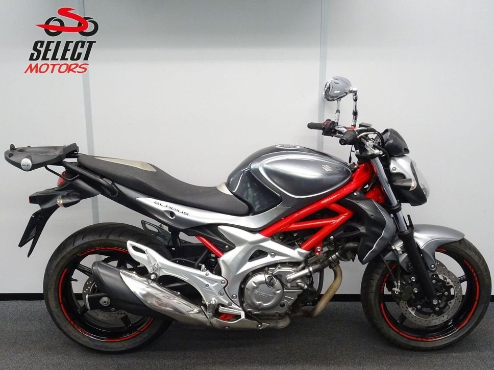 NETTE SUZUKI SFV 650 GLADIUS 35KW (2011), Motorrijbewijs A, Onbekend, Meer dan 35 kW, Onbekend