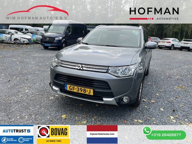 Mitsubishi Outlander 2.0 PHEV Trekhaak Camera Navi Business, Zwart, 4 cilinders, Bedrijf, Vierwielaandrijving