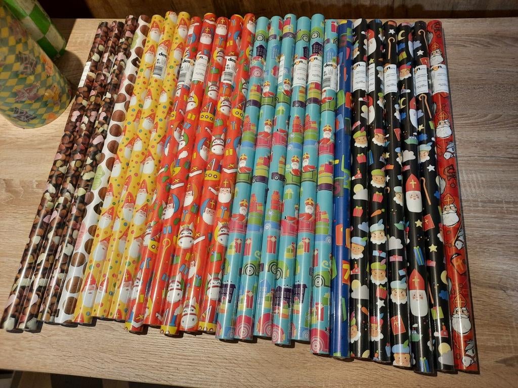 Sinterklaas cadeaupapier 25 rollen, Ophalen