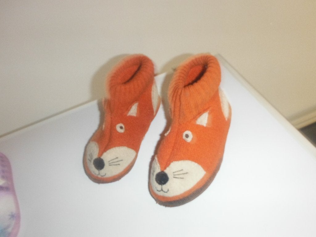 kinder pantoffeltjes en schoentjes verschillende maten, Meisje, Overige typen, Ophalen of Verzenden, Zo goed als nieuw