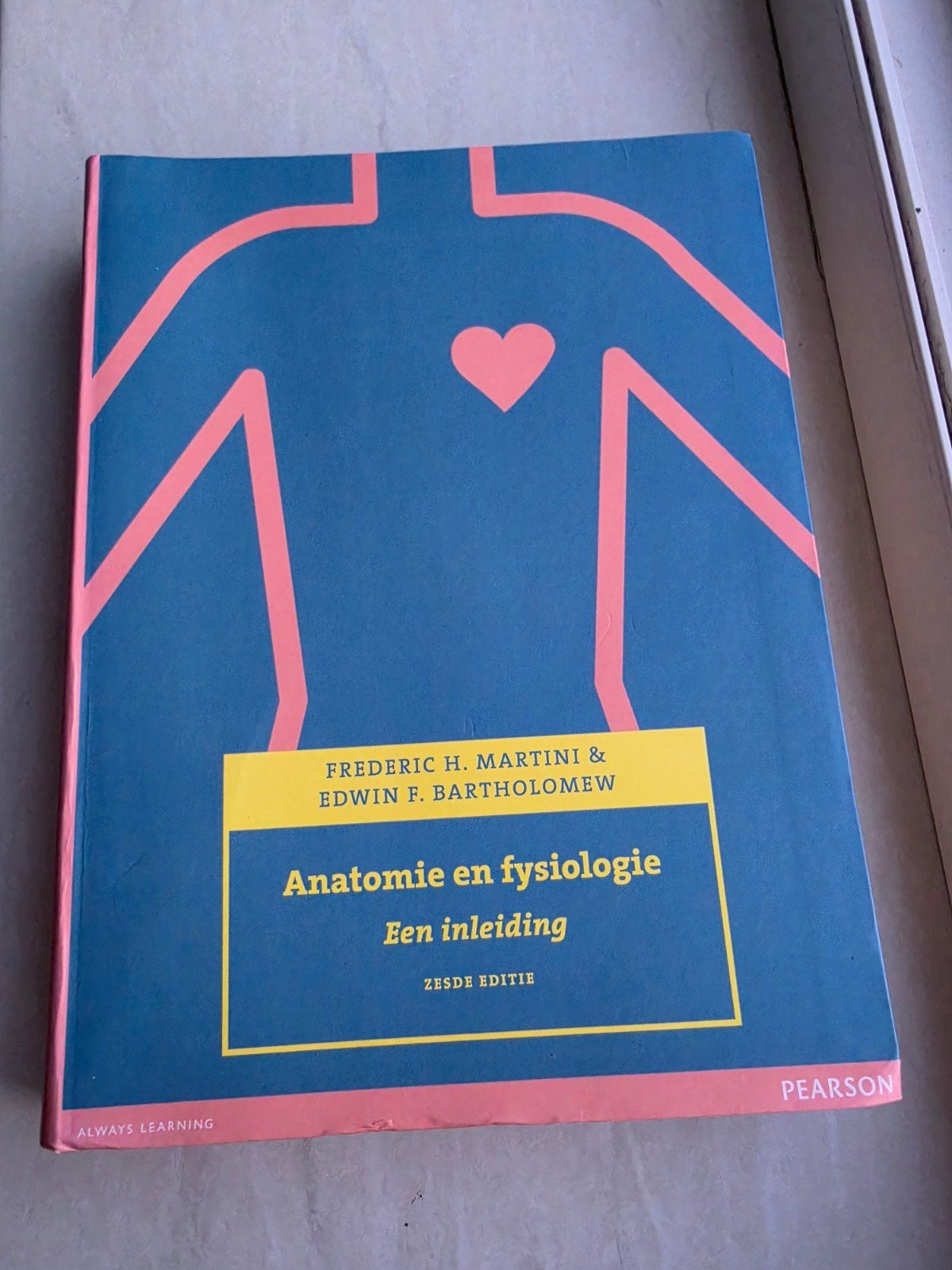 Anatomie en Fysiologie: Een Inleiding (6e editie), Boeken, Studieboeken en Cursussen, Ophalen of Verzenden, Zo goed als nieuw
