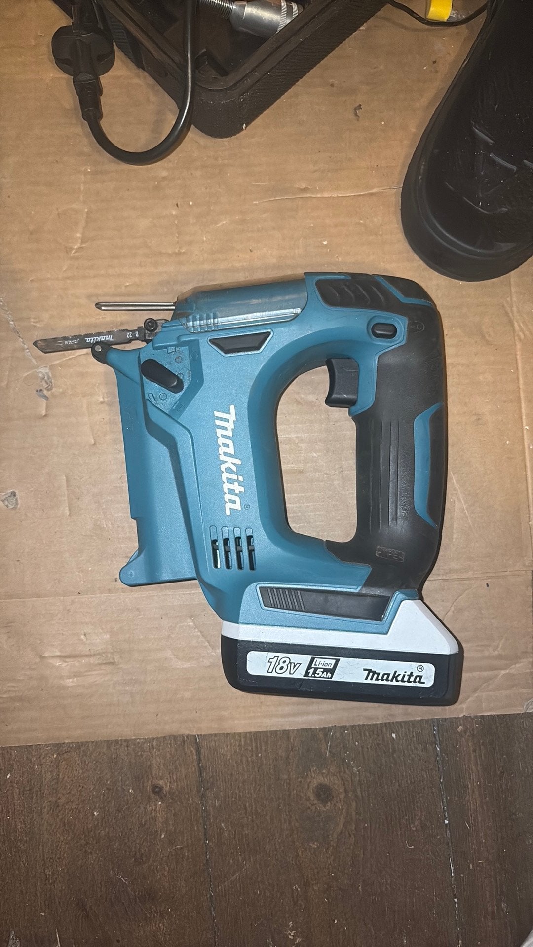 Makita zaag, Doe-het-zelf en Verbouw, Gereedschap | Zaagmachines, Ophalen of Verzenden, Gebruikt, Overige typen