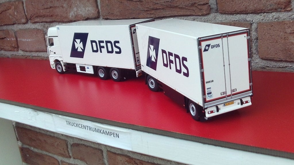 WSI  Mercedes  Benz  Actros  MP5  van  D.F.D.S., Ophalen of Verzenden, Nieuw, Bus of Vrachtwagen, Wsi