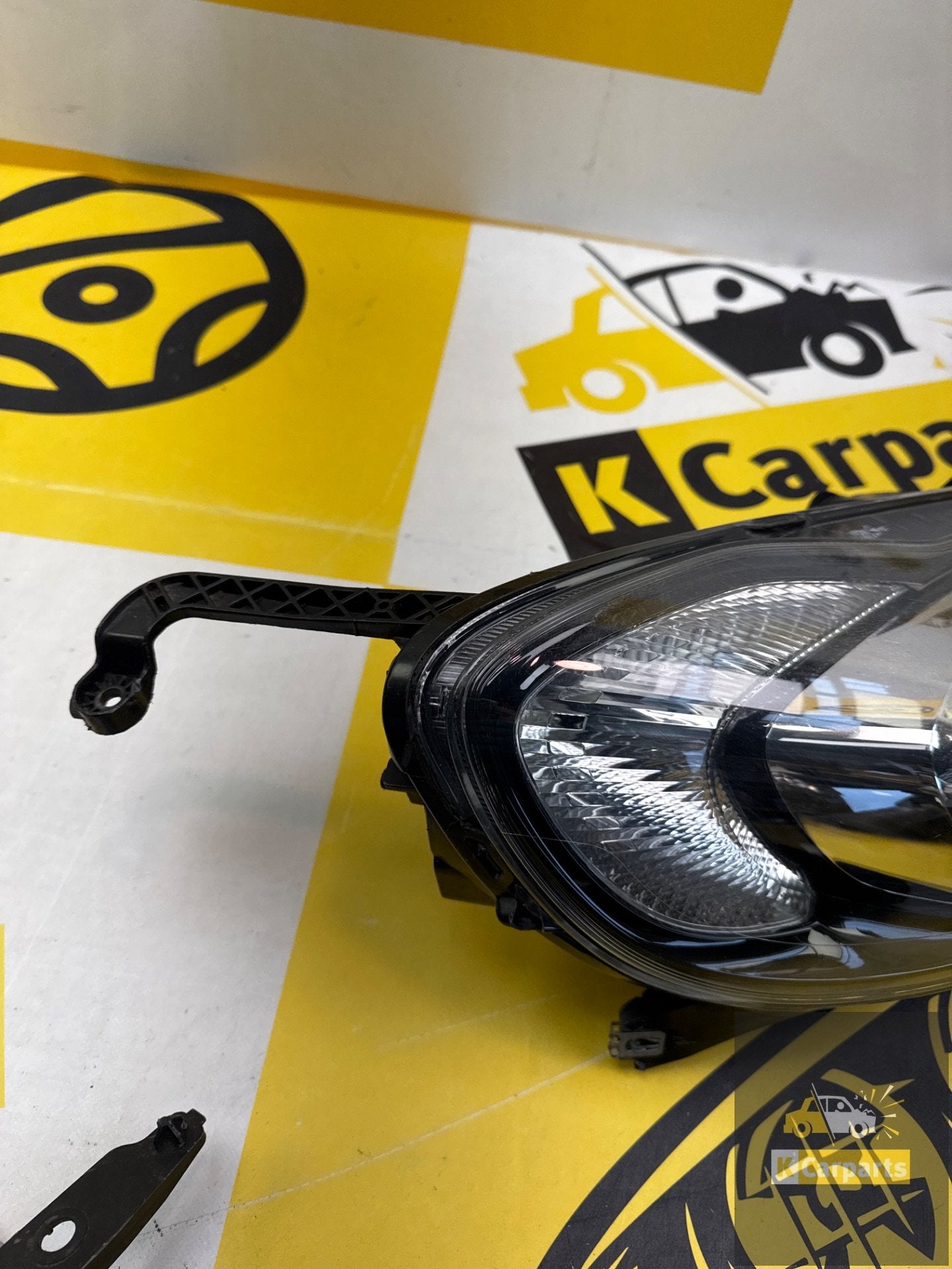 Opel Adam Rechter Koplamp 39015507 origineel!, Auto-onderdelen, Gebruikt, Opel Automobile GmbH, Ophalen of Verzenden, Kontakt@opel-infoservice.de