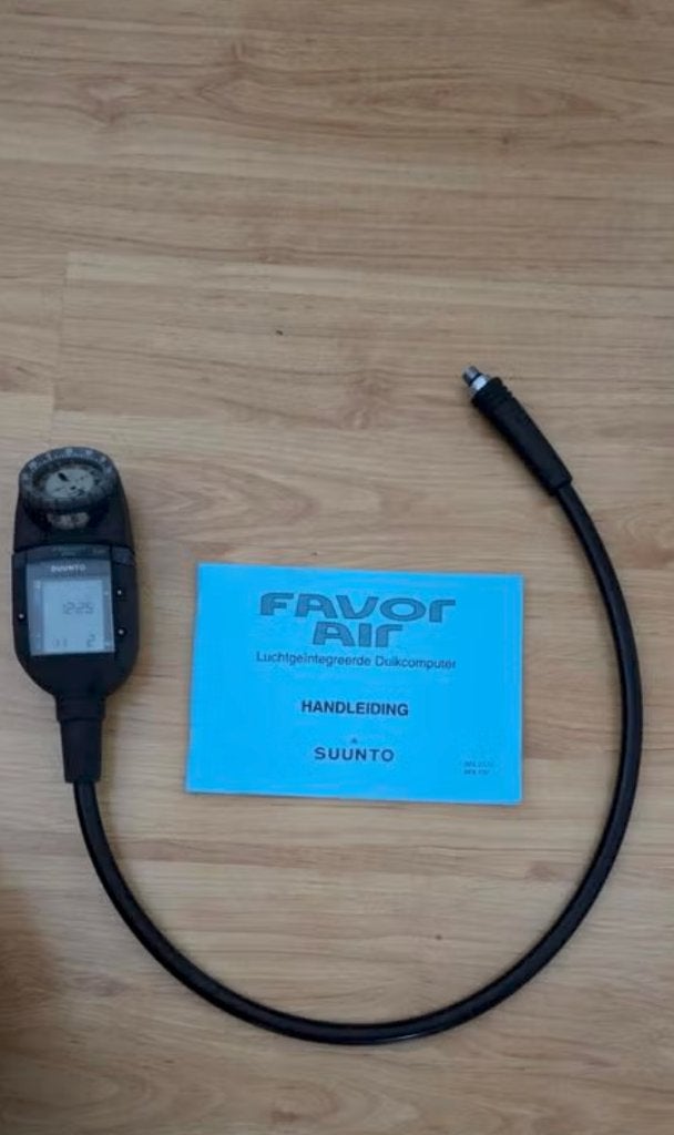 Suunto Favor Air Duikcomputer met Kompas en Handleiding, Watersport en Boten, Duiken, Ophalen of Verzenden, Gebruikt, Duikcomputer