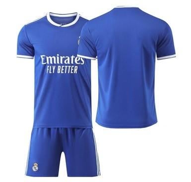 Real Madrid 3de tenue, Sport en Fitness, Maat XS of kleiner, Ophalen of Verzenden, Nieuw, Set