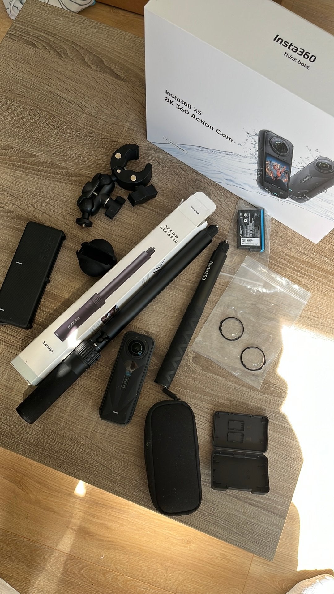 Insta360 X5 met complete accessoires set en extra batterij, Ophalen of Verzenden, Gebruikt, Overige merken