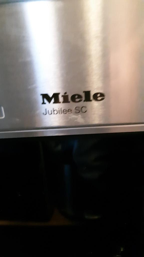 Gratis miele vaatwasser voor onderdelen of oud ijzer, Witgoed en Apparatuur, Vaatwasmachines, Ophalen of Verzenden, Minder dan 85 cm