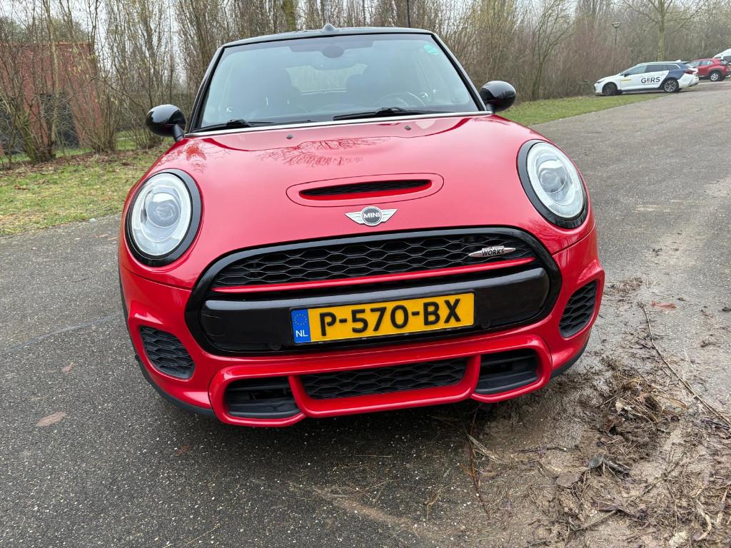 Mini 2.0 John Cooper Works Cabrio AUT 2018 Rood, Auto's, Mini, Automaat, 1998 cc, Achterwielaandrijving, 4 cilinders