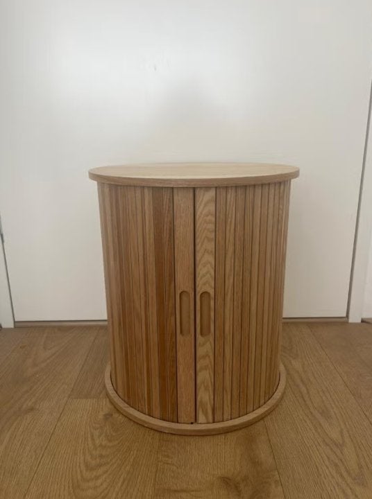 Twee kastjes / nachtkastjes - met opbergruimte, Ophalen, Overige materialen, Minder dan 45 cm, Zo goed als nieuw
