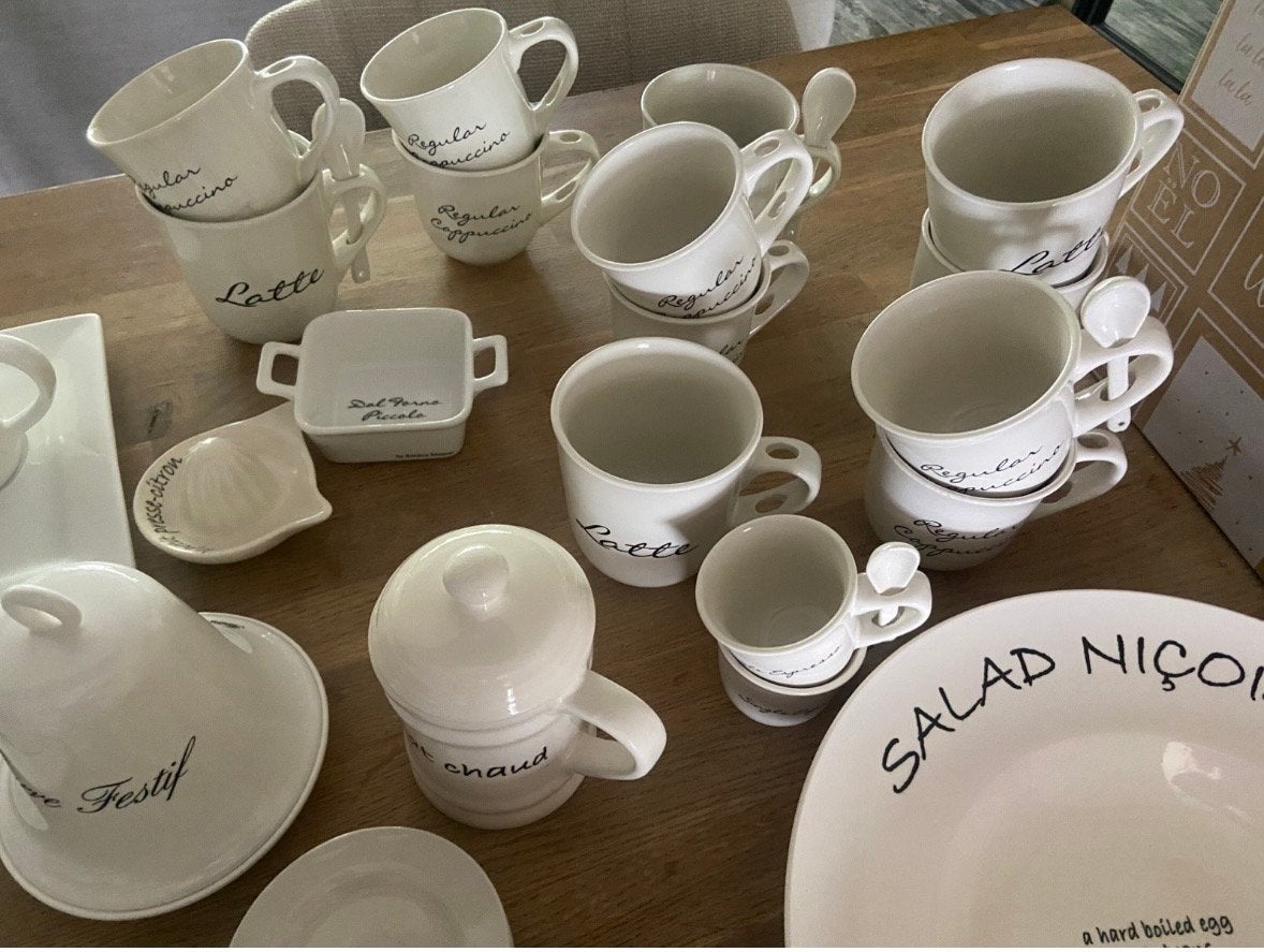 Riviera maison servies, bekers, ontbijtset, kaasplankje e.d., Ophalen, Gebruikt, Keramiek, Compleet servies