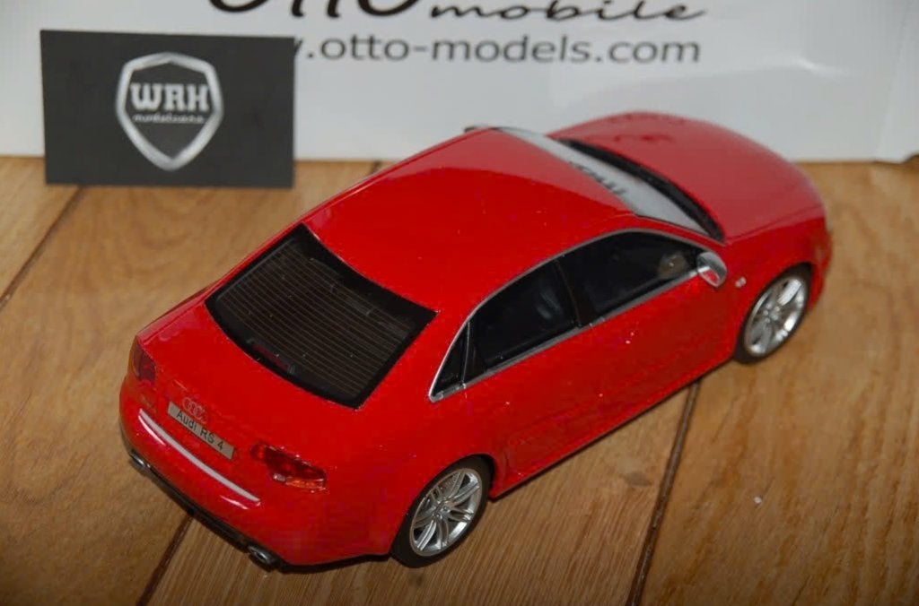 1:18 AUDI RS4 SEDAN B7 red Otto mobile OT400 in box WRH, Verzenden, Zo goed als nieuw, Auto, OttOMobile