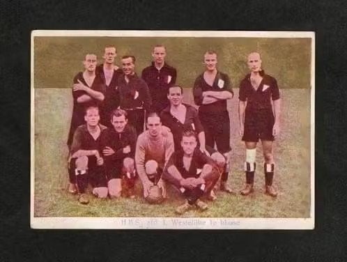 Voetbalplaatje HBS Den Haag Jaren 20/30., Ophalen of Verzenden, Gebruikt