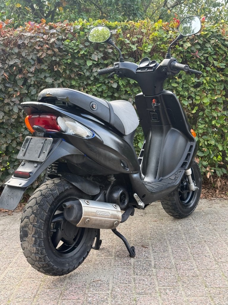 ⭐️Gilera stalker 50cc mat zwart 2 takt start en rijd goed ⭐️, Fietsen en Brommers, Niet ingevuld, Niet ingevuld, Niet ingevuld