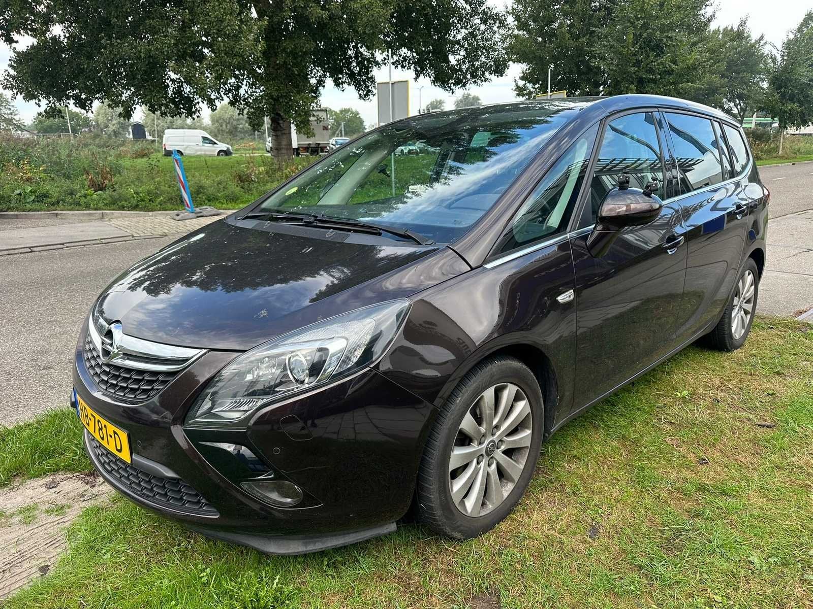 2015 Opel Zafira Tourer 1.6 CDTI 7 PERSOONS Cosmo Personenau, Auto's, Voorwielaandrijving, 136 pk, Gebruikt, Euro 6