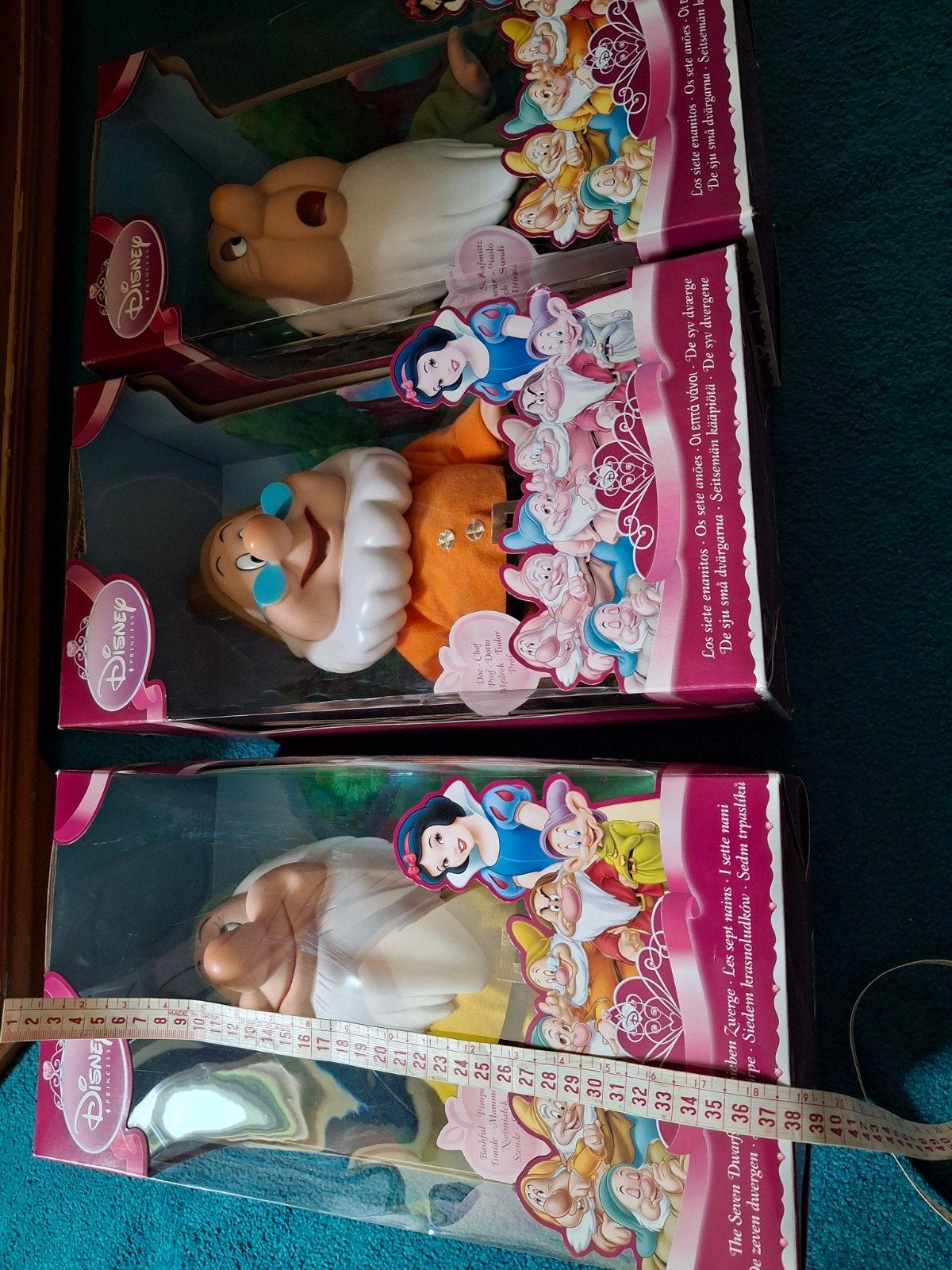 Disney Sneeuwwitje Dwerg poppen groot - Nieuw in doos, Ophalen of Verzenden, Overige figuren, Nieuw, Overige typen
