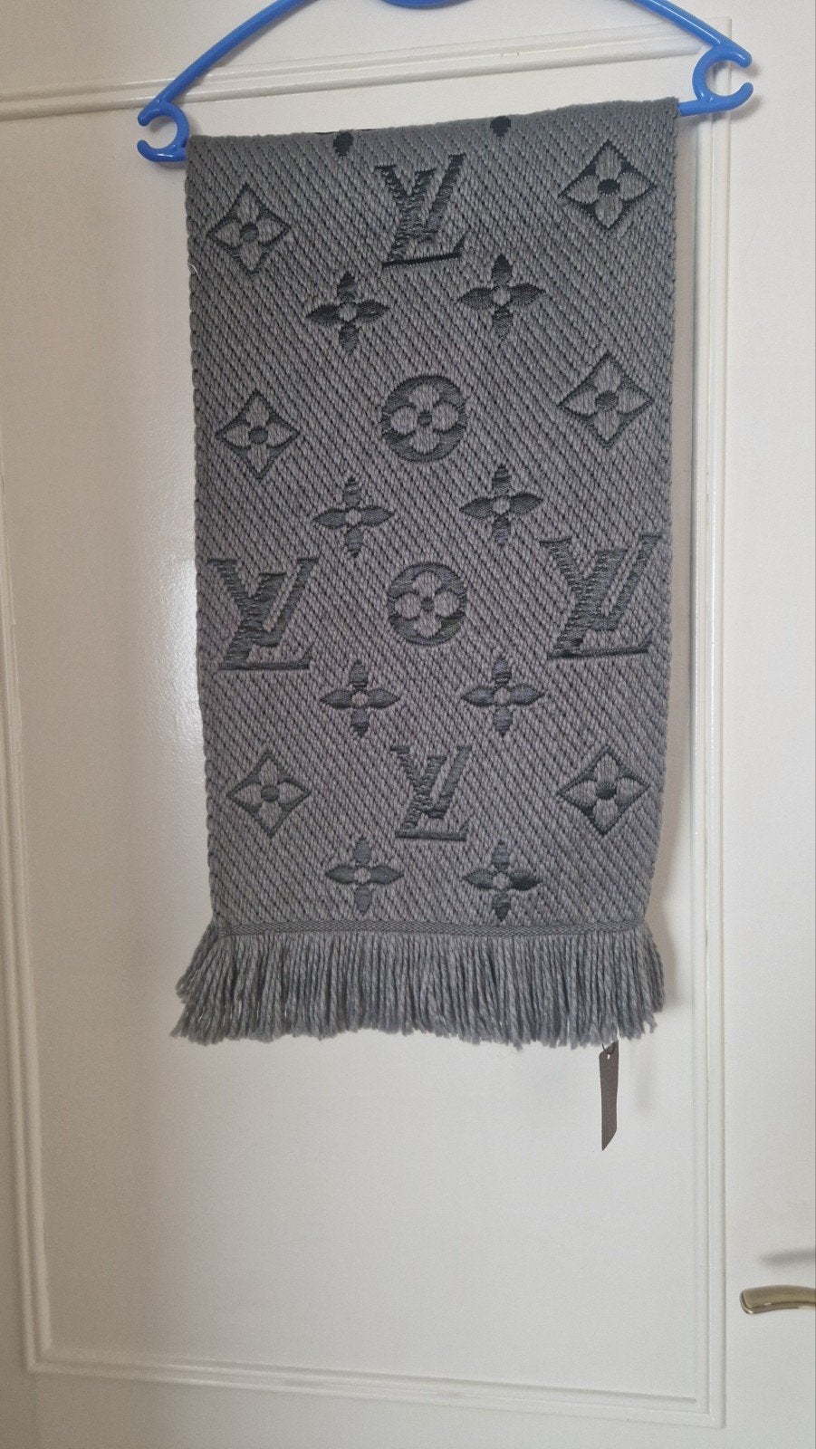 Nieuwe Louis Vuitton Sjaal - Grijs, Wol & Zijde, Louis Vuitton, Ophalen of Verzenden, Nieuw, Sjaal