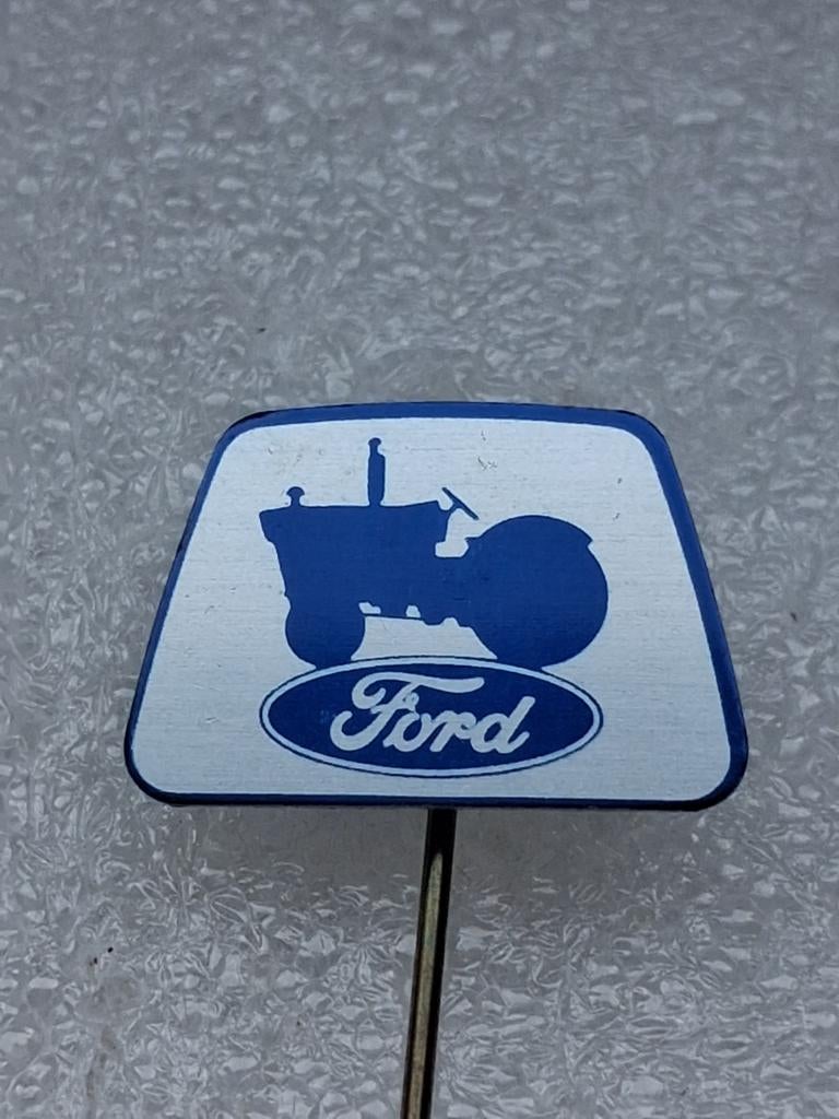 Speldje Ford oldtimer trekker, Ophalen of Verzenden, Transport
