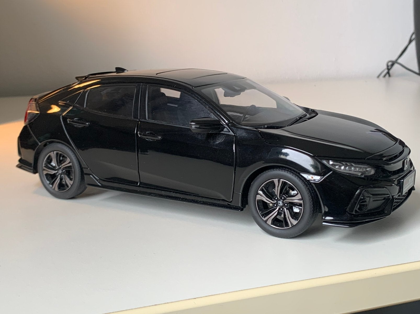 Honda Civic 1.5 vtec Turbo, 1:18, zwart, Ophalen of Verzenden, Zo goed als nieuw, Auto