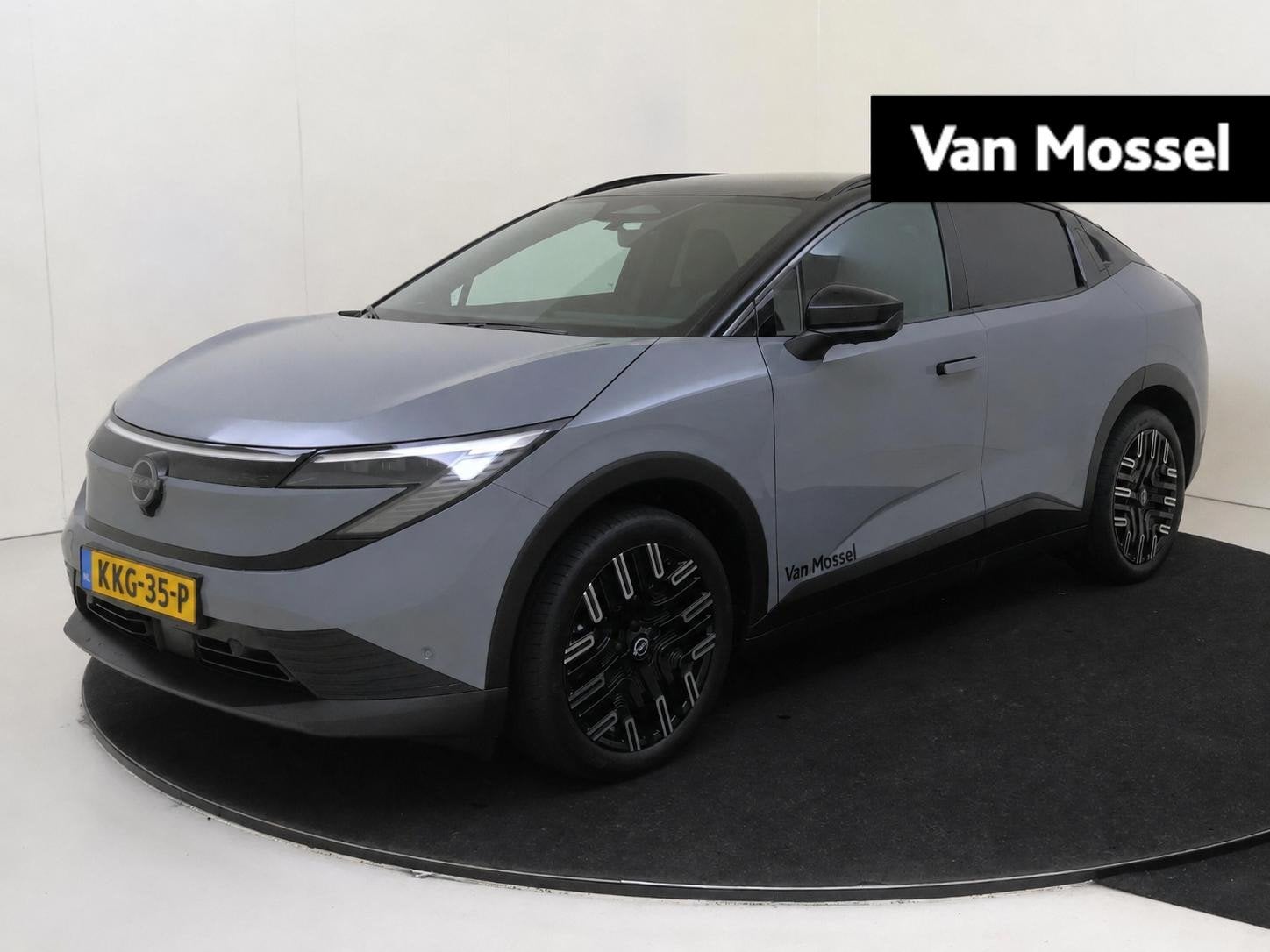 Nissan LEAF Evolve 52 kWh 177PK | BOSE Audio | Panoramadak |, 177 pk, Zilver of Grijs, 52 kWh, Kunstmatig leder