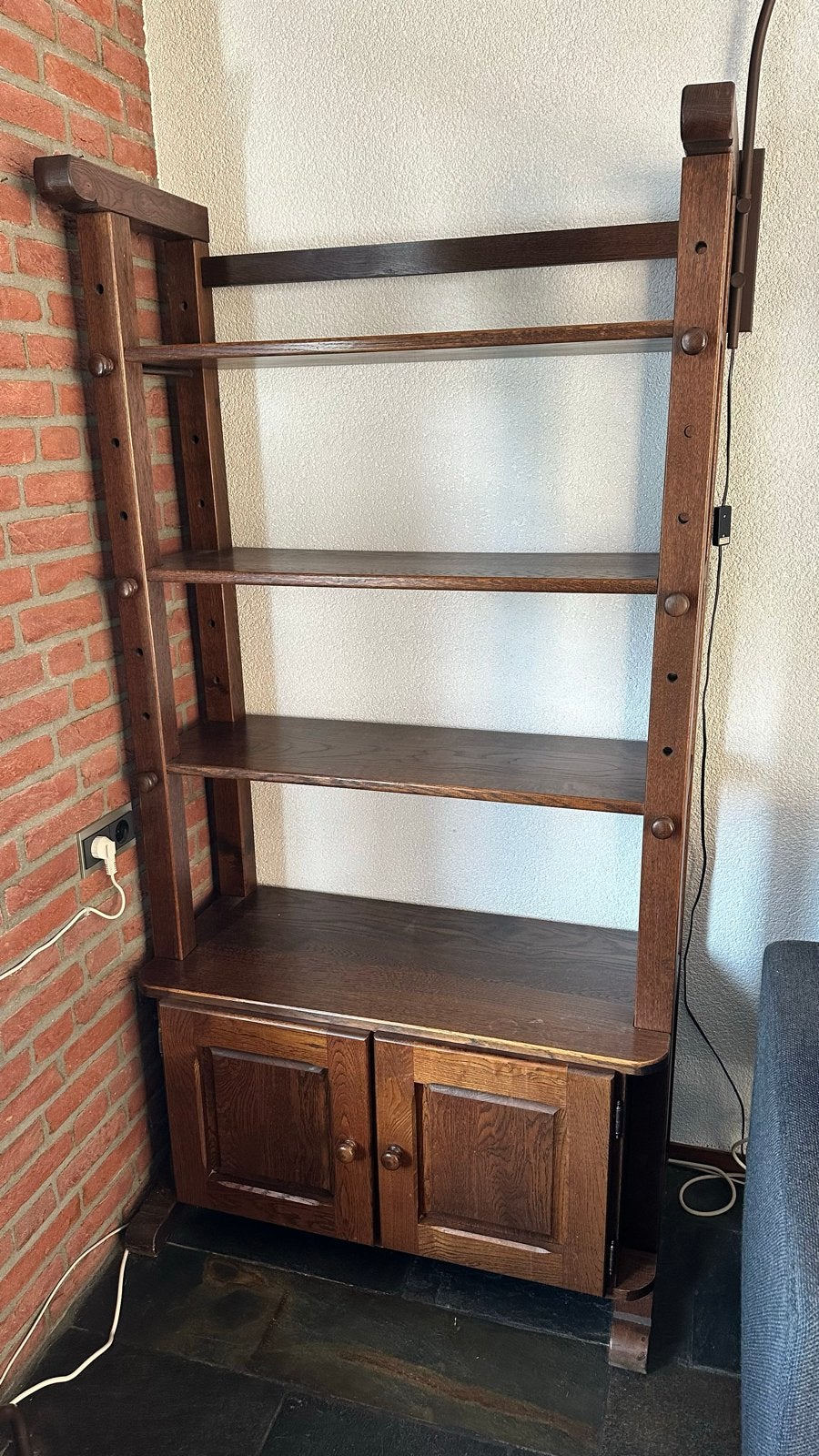 Gratis houten boekenkast met deuren en planken, Antiek en Kunst, Ophalen