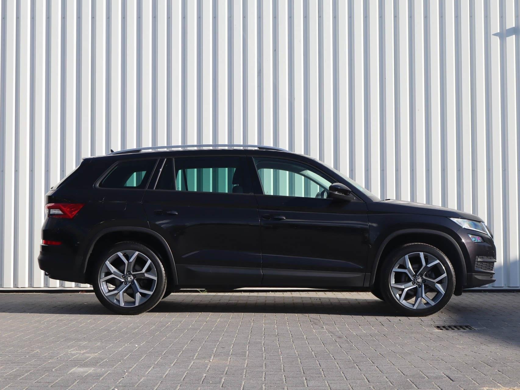 Skoda Kodiaq 1.5 TSI 150pk DSG Business Edition | Cruise Con, Auto's, 12 maanden, 4 cilinders, Zwart, Origineel Nederlands