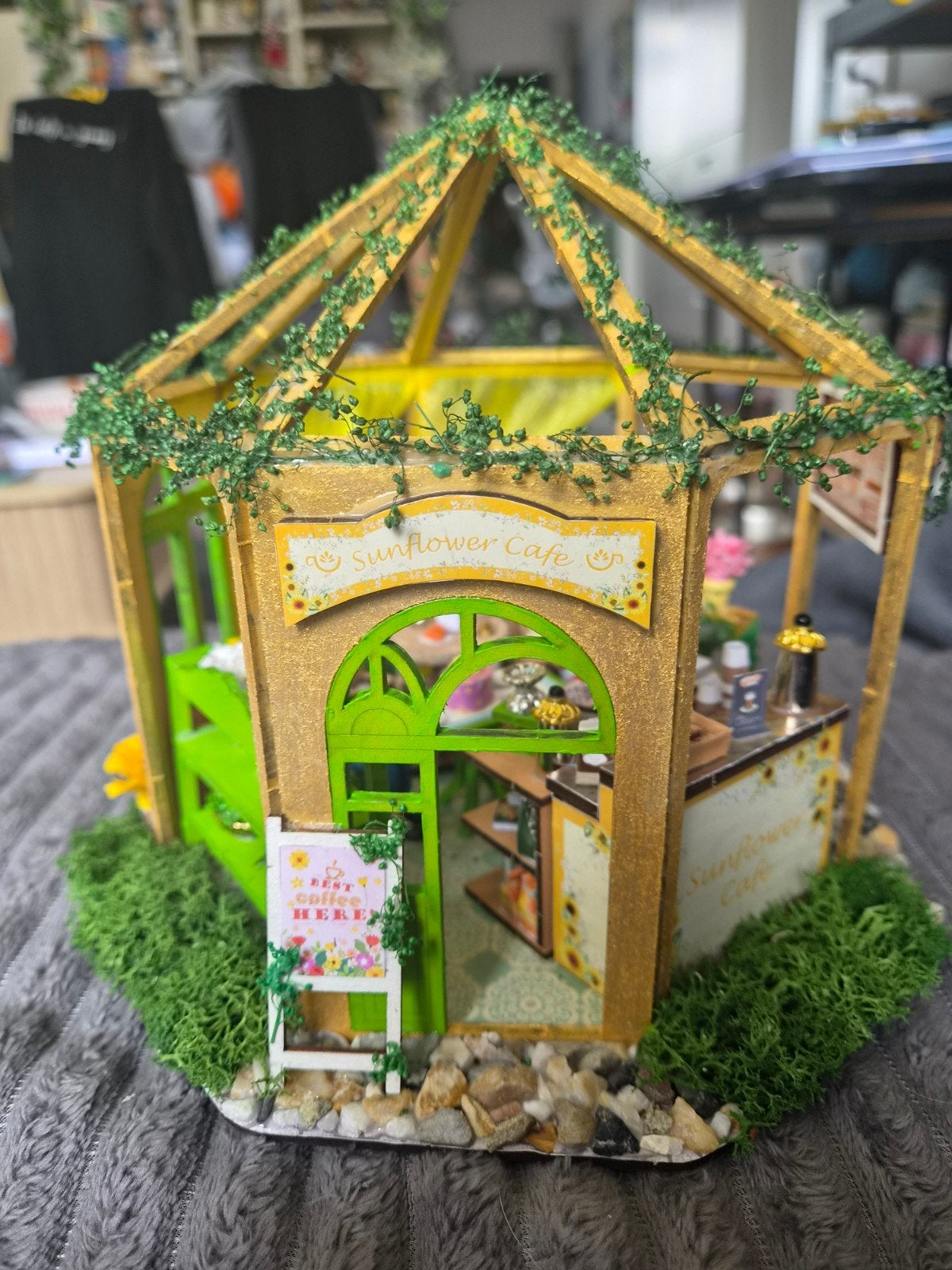 Houten huisje, Verzenden