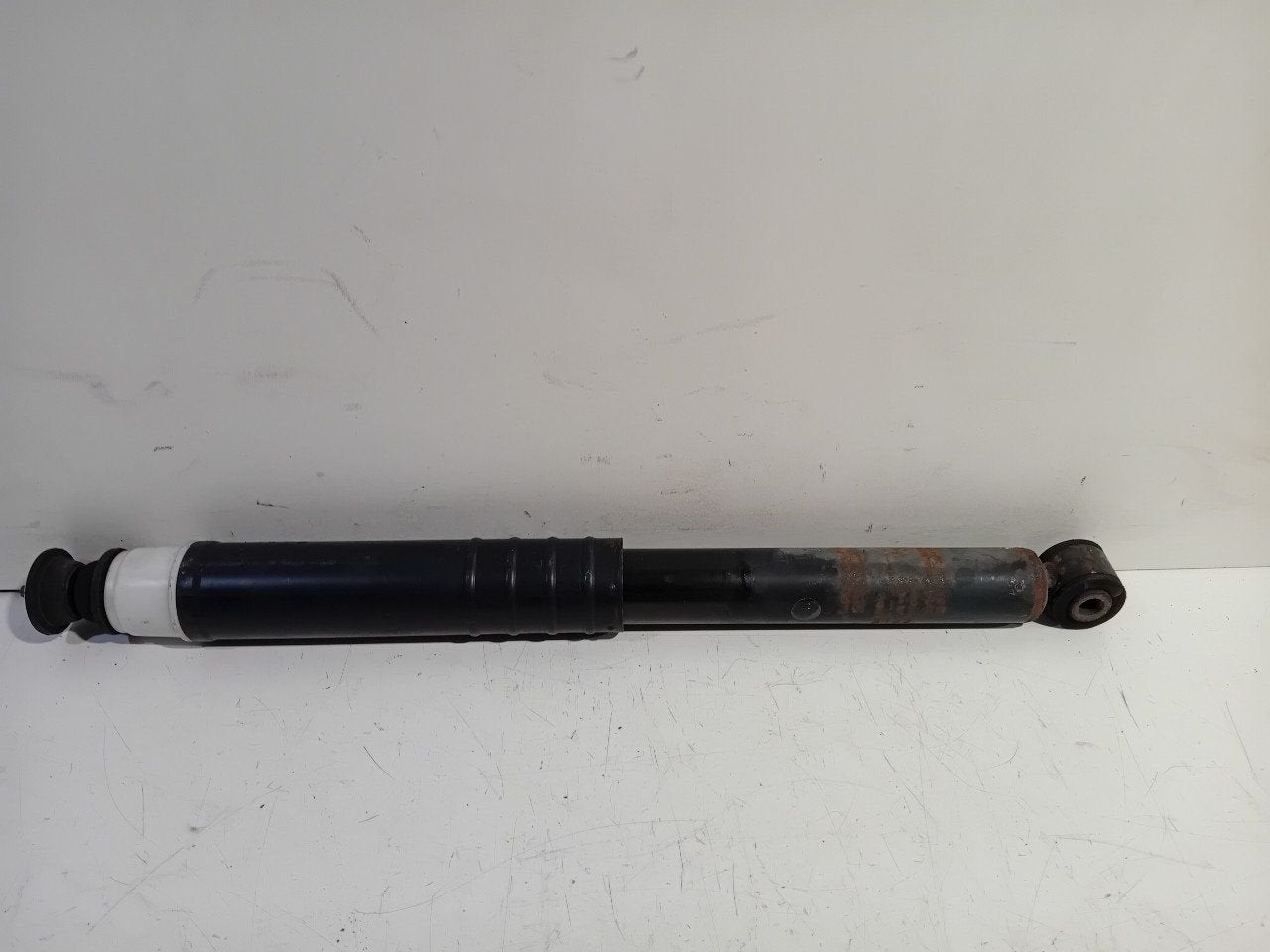 Schokbreker links achter Renault Clio, Auto-onderdelen, Onderdelen@venauto.nl, Van der Ven Autorecycling B.V., Gebruikt, Ettenseweg 76, 4706 PB Roosendaal, The Netherlands