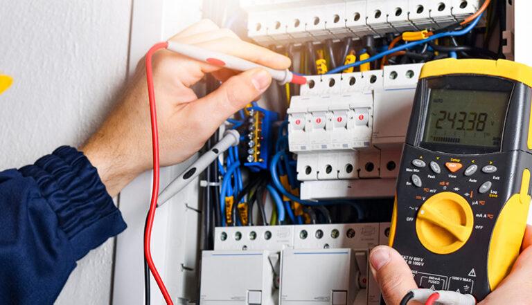 ELEKTRICIEN BESCHIKBAAR, Diensten en Vakmensen, 24-uursservice