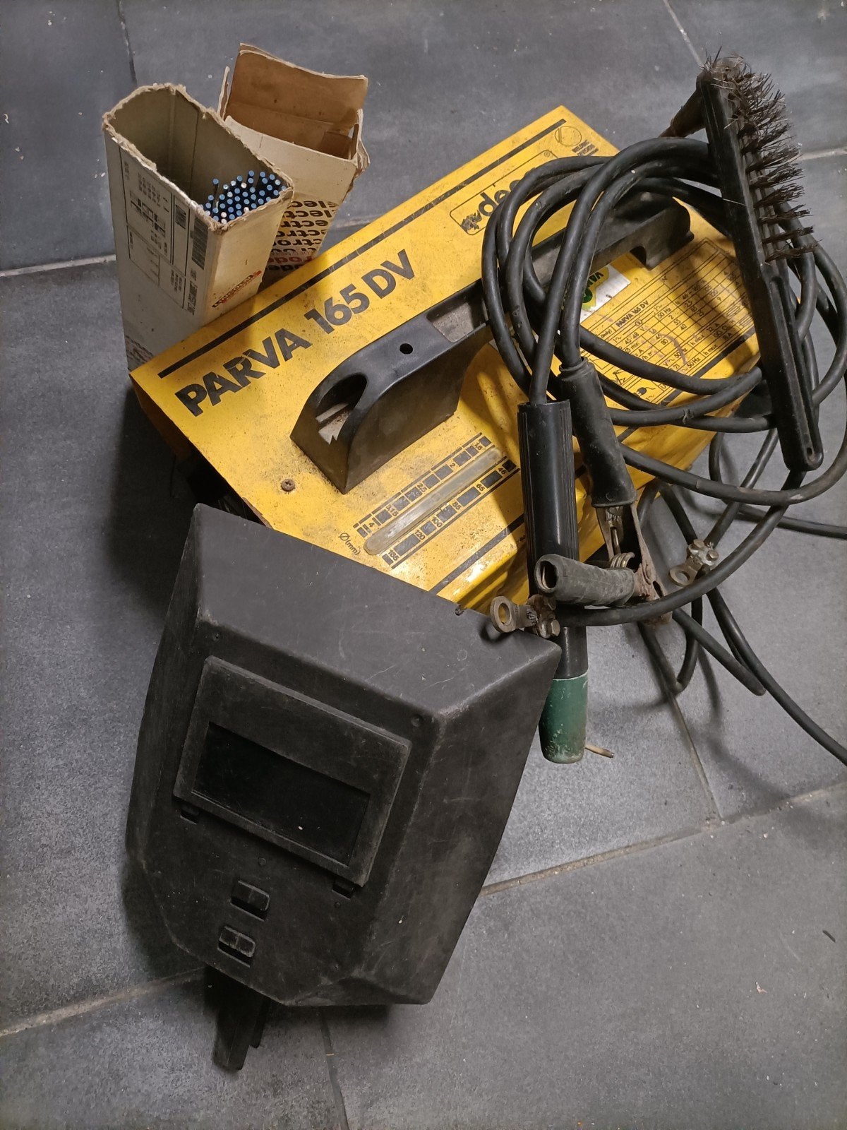 DECA PARVA 165 DV Lasapparaat met toebehoren, Doe-het-zelf en Verbouw, Ophalen of Verzenden, Gebruikt, 150 tot 250 ampère, Elektroden