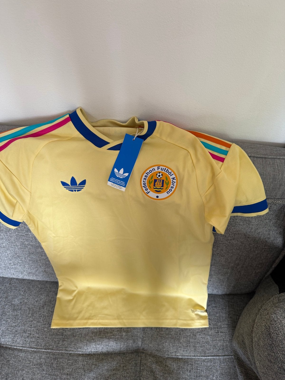 Origineel Curaçao uitshirt WK’26 - L - Nieuw met kaartjes, Kleding | Heren, T-shirts, Ophalen of Verzenden, Nieuw, Maat 52/54 (L)