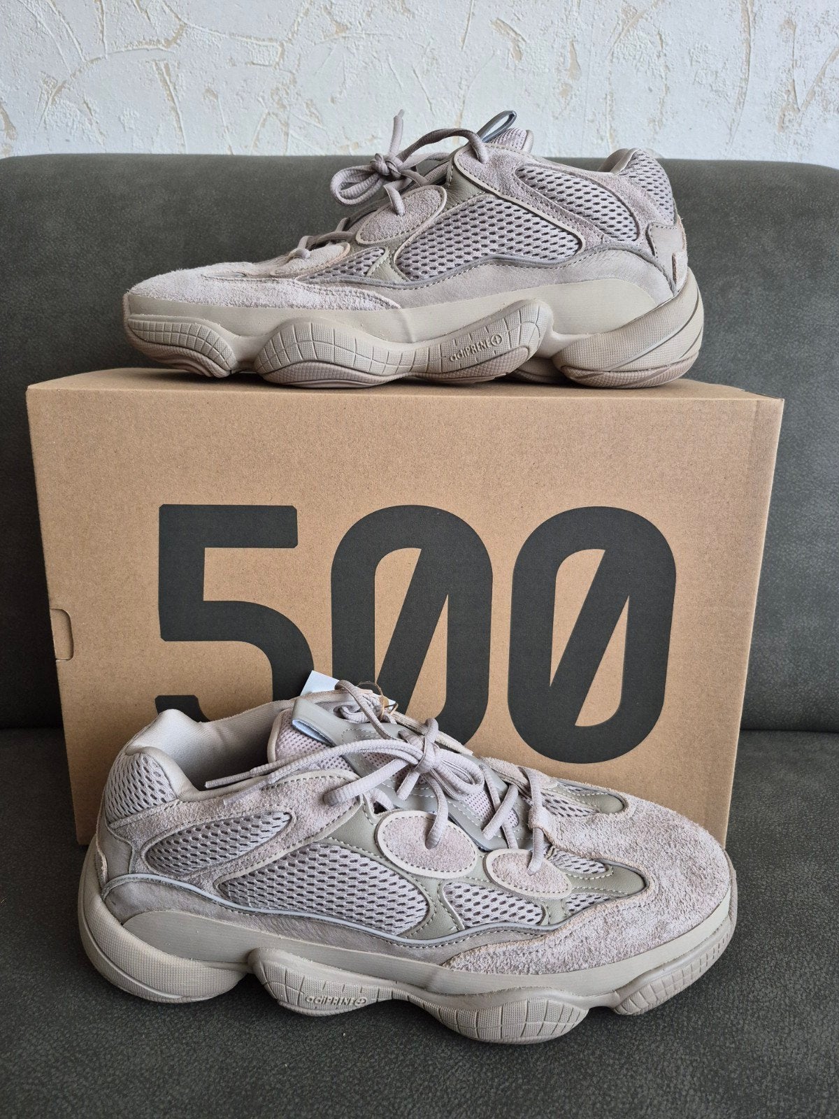 Yeezy 500 / 47 1/3, Bruin, Nieuw, Ophalen of Verzenden, Sneakers of Gympen