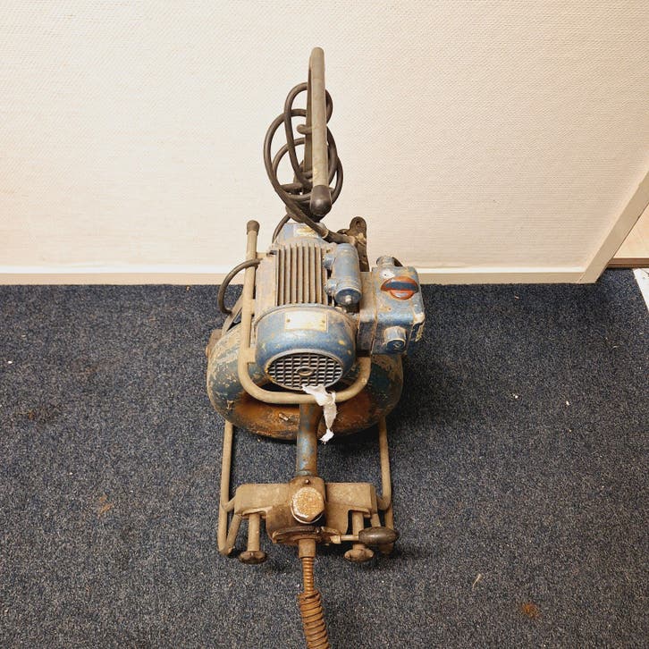 Rioolreinigingsmachine | AEG Motor met RIOR B.V. Pomp