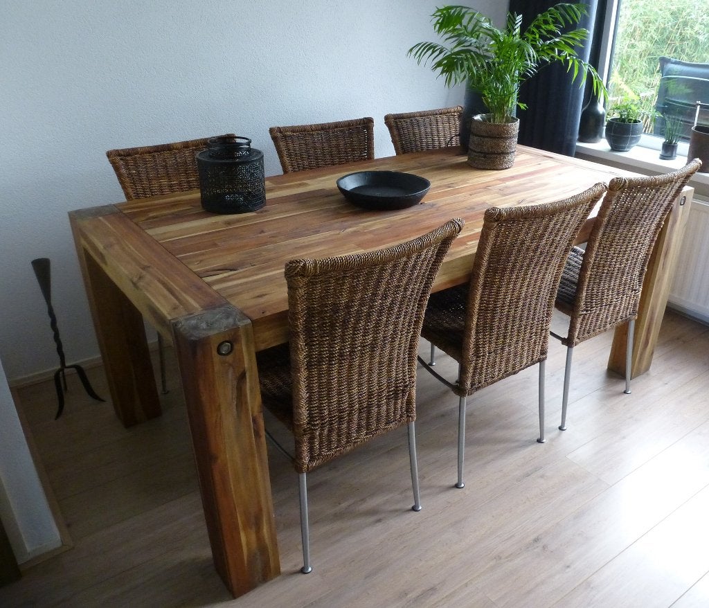 Eettafel van Acaciahout, Ophalen, 50 tot 100 cm, Zo goed als nieuw, Vijf personen of meer
