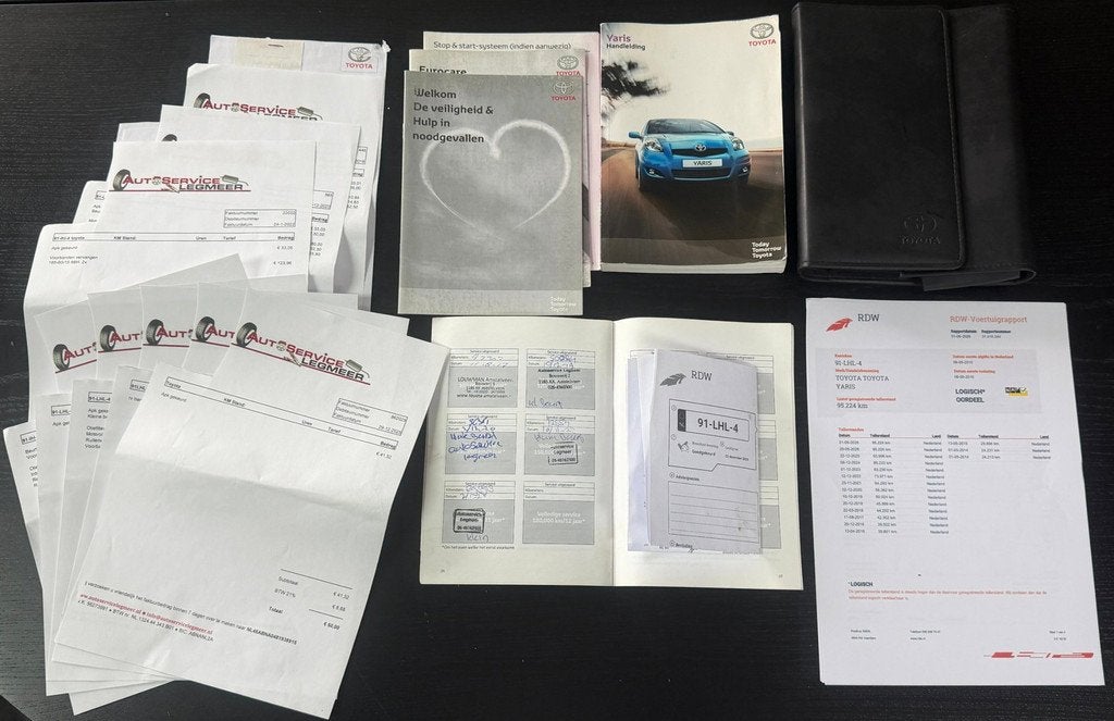 Toyota Yaris 1.3|NAP|AIRCO|5DRS|2EIGENAAR|DEALERONDERHOUDEN!, Auto's, Voorwielaandrijving, 1025 kg, Zwart, 4 cilinders