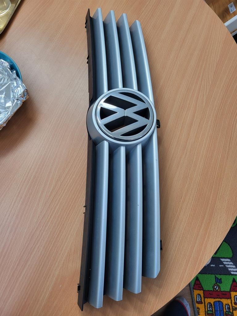 VW volkswagen grill met logo, Ophalen