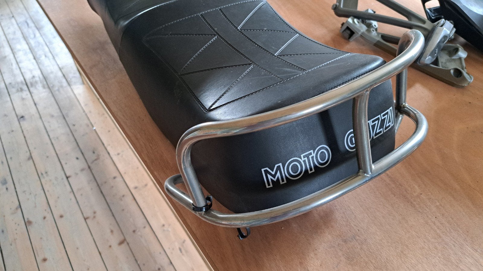 Zadel Moto Guzzi V1000,G5,T3,T4,1000sp, Ophalen of Verzenden