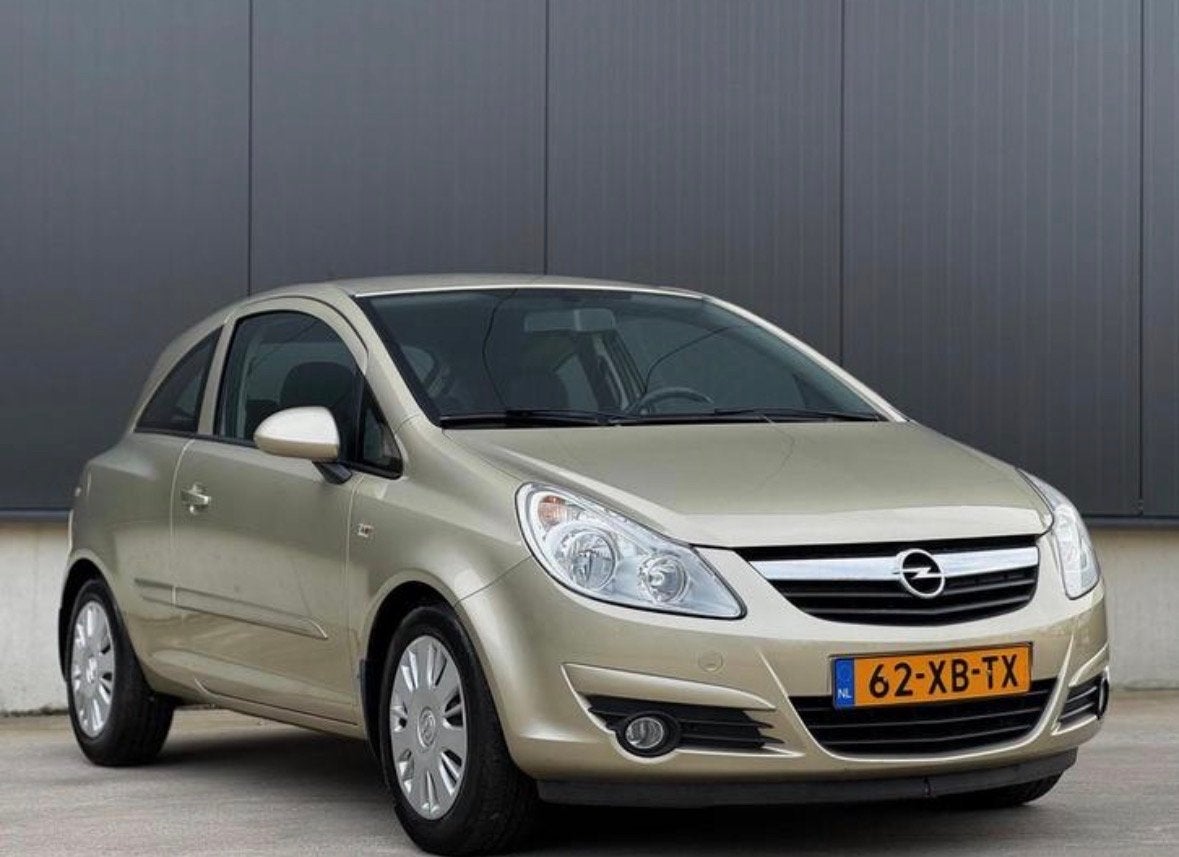 Opel Corsa 1.4 16V 3D AUT 2007 Beige, Auto's, 15 km/l, 4 cilinders, Origineel Nederlands, 1364 cc